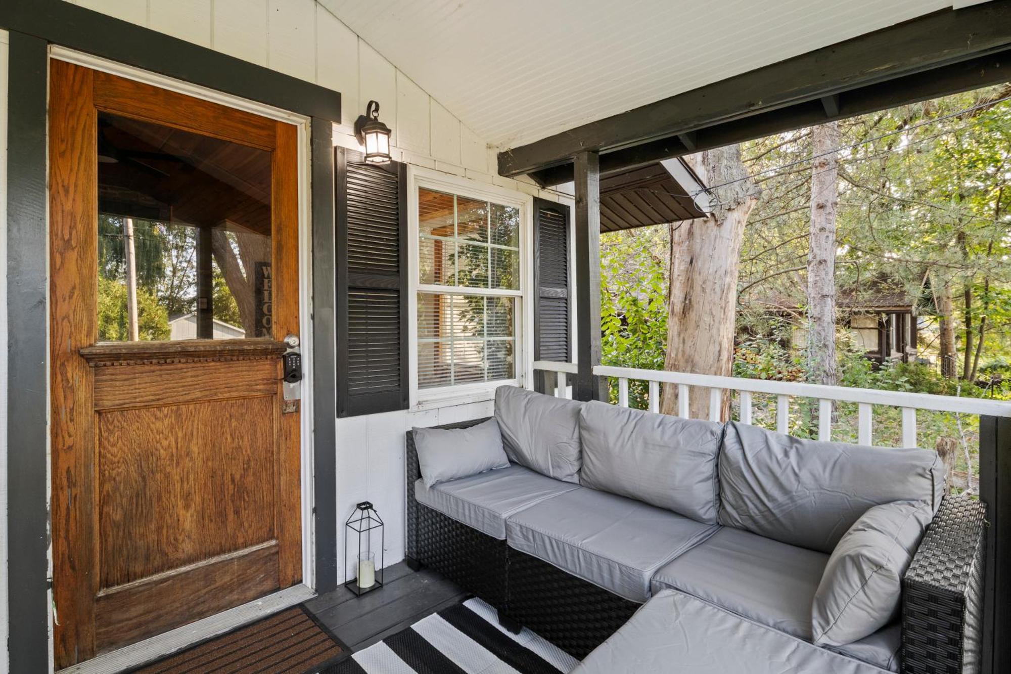 Cozy Home W/ King Bed & Lake Access Canandaigua Eksteriør billede